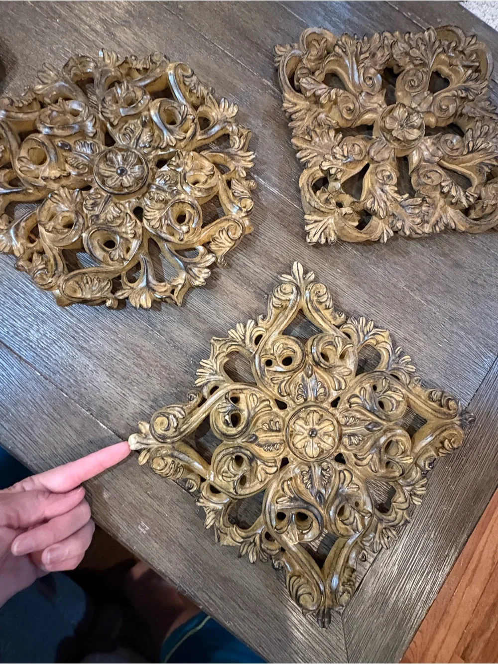 Decorative Ornate Wall Medallion Set - Brown
